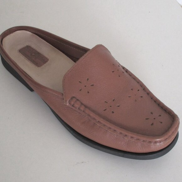 Duck Horn Womens Tan Leather Flat Loafer Mule - Size 8M - Picture 2 of 9